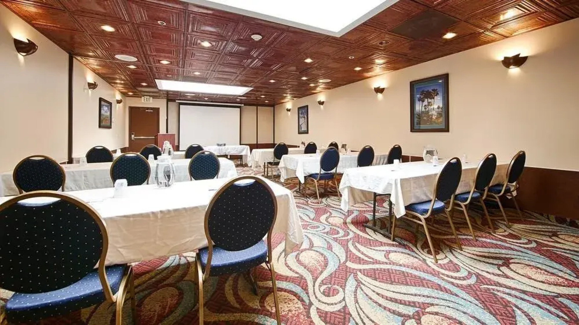 Best Western PLUS Casablanca Inn