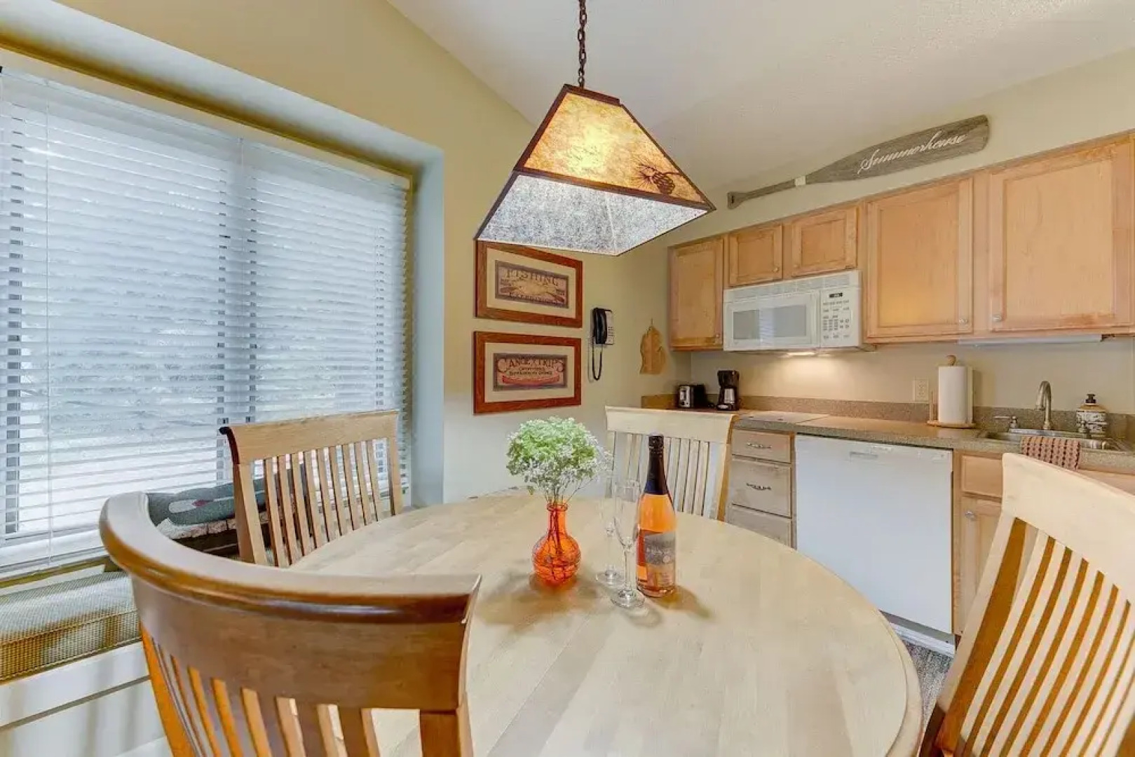 The Shores Cozy Lakeside Condo Unit 5705