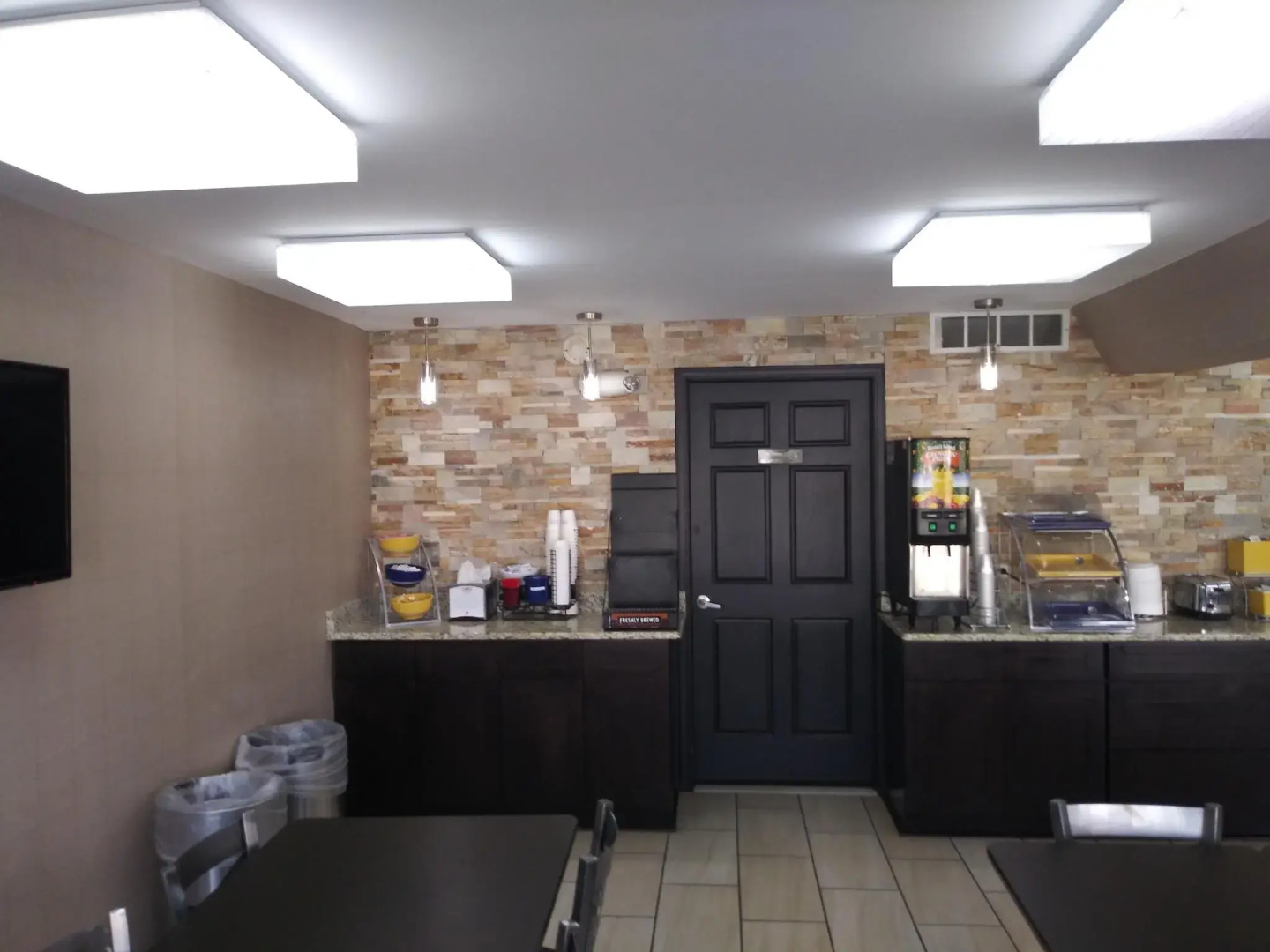 Quality Inn Cleveland Airport