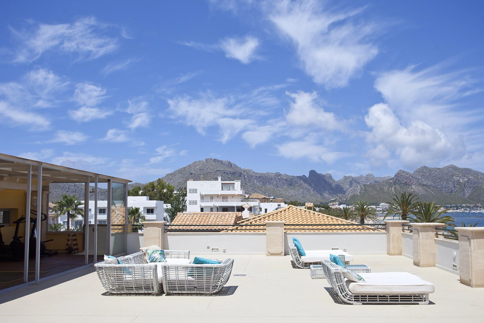 Aparthotel Galeón Suites