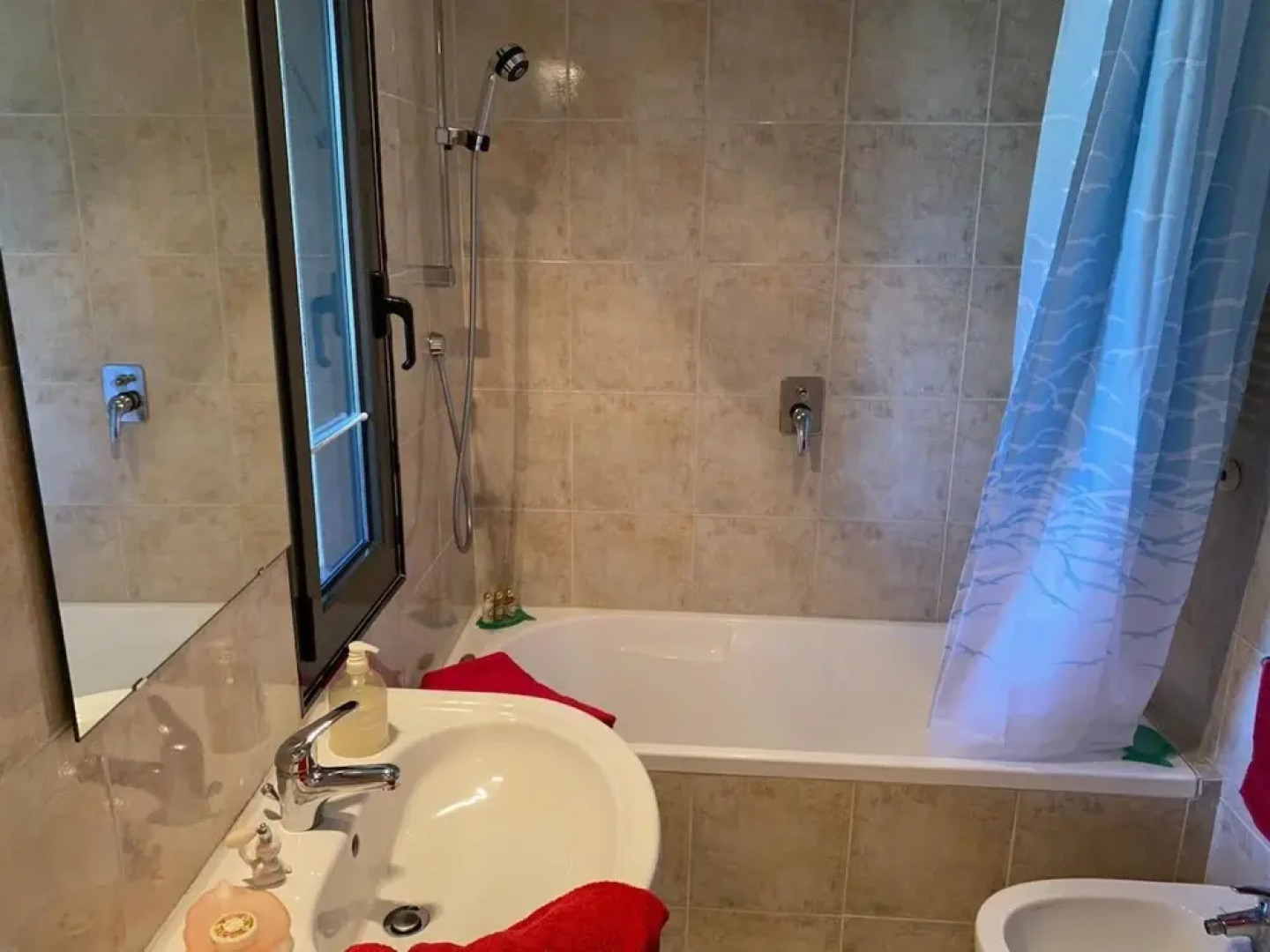 St Maurice Smile Lake View Apartment With Pool