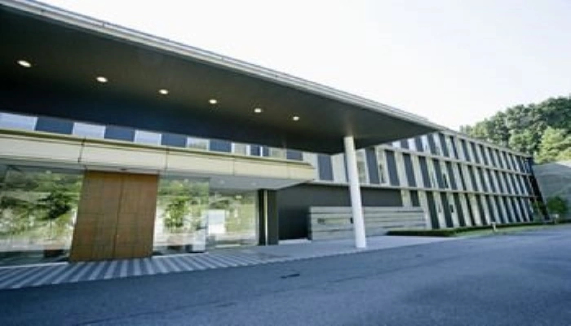 Menard Aoyama Resort