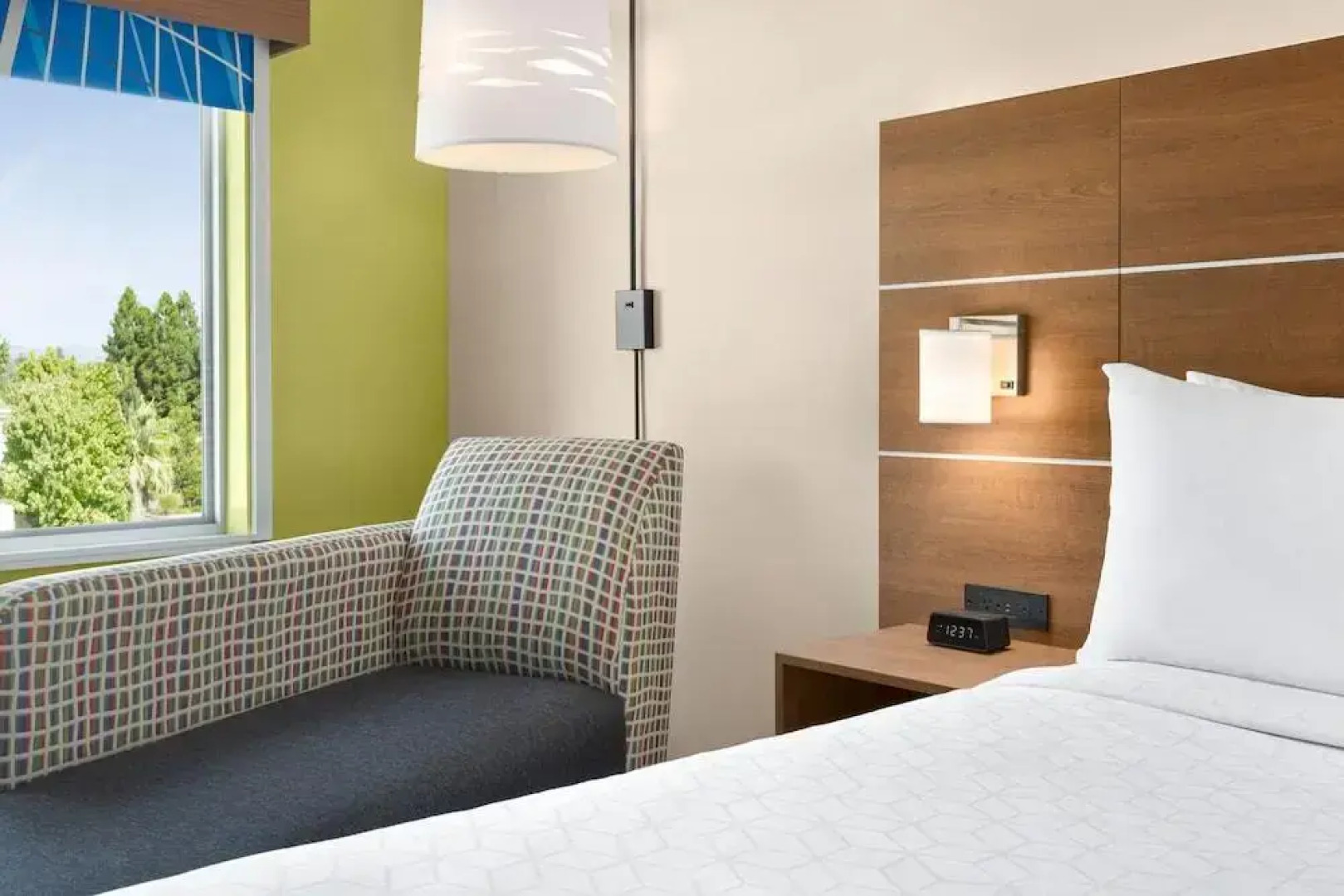 Holiday Inn Express and Suites Ukiah by IHG