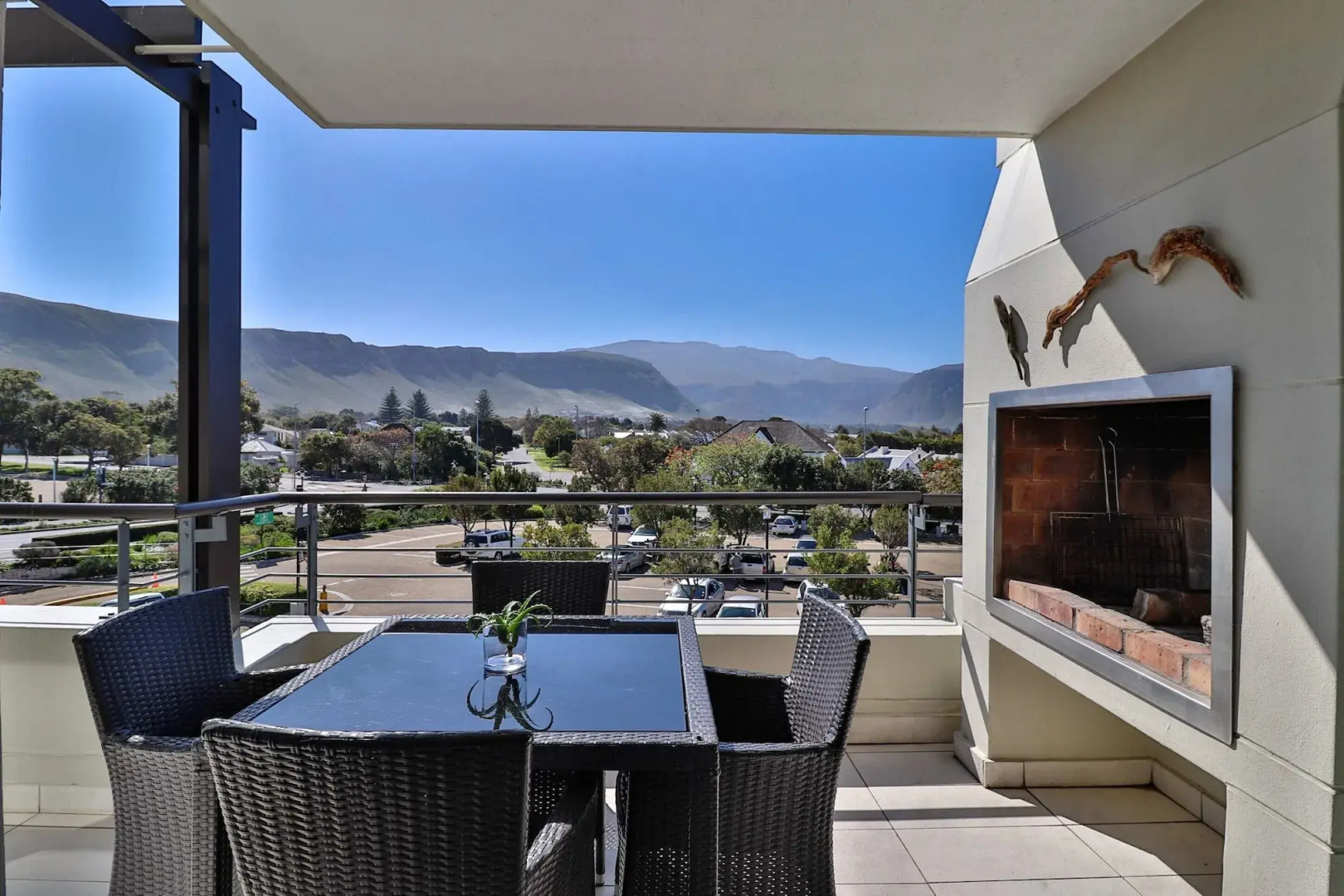 Отель Whale Coast All-Suite-Hotel