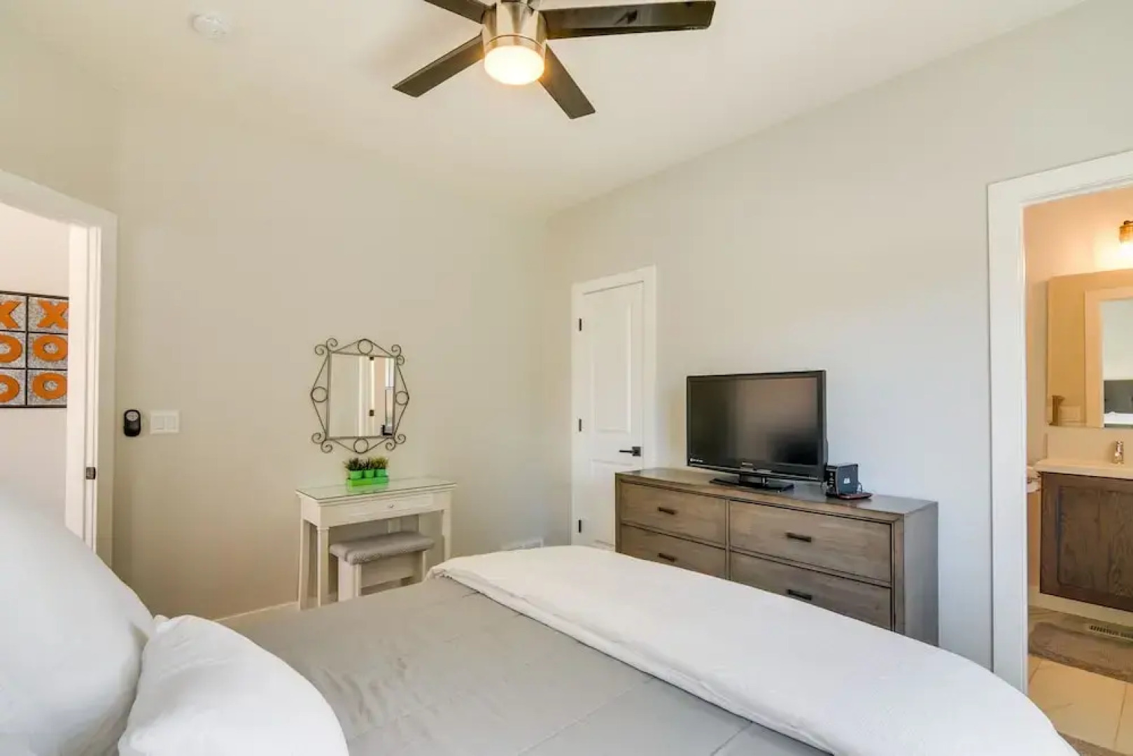 Near Skiing & Hiking: Mtn-view Home in Parowan!