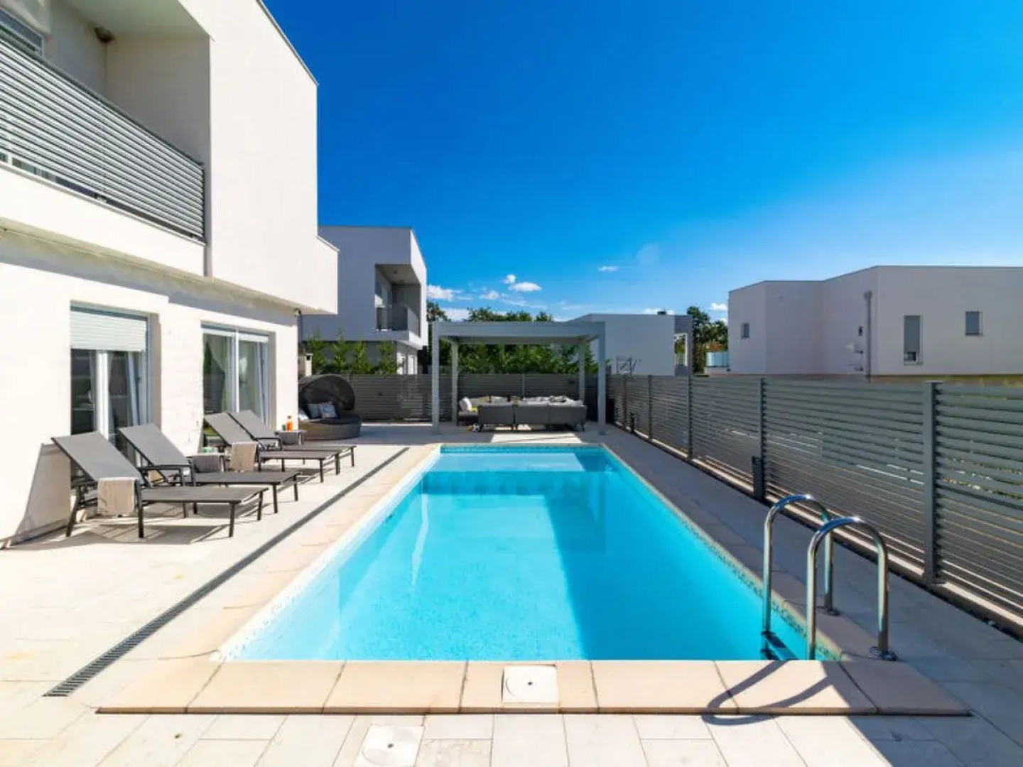 Villa Virtus (NVG360)
