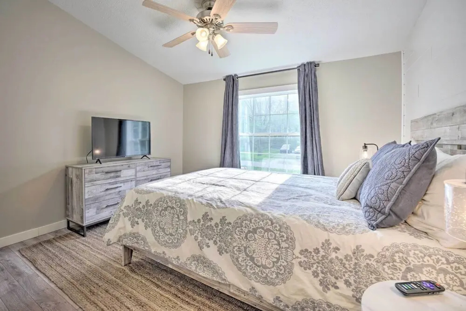 Breezy Coloma Getaway w/ Grill - 1 Mi to Beaches!