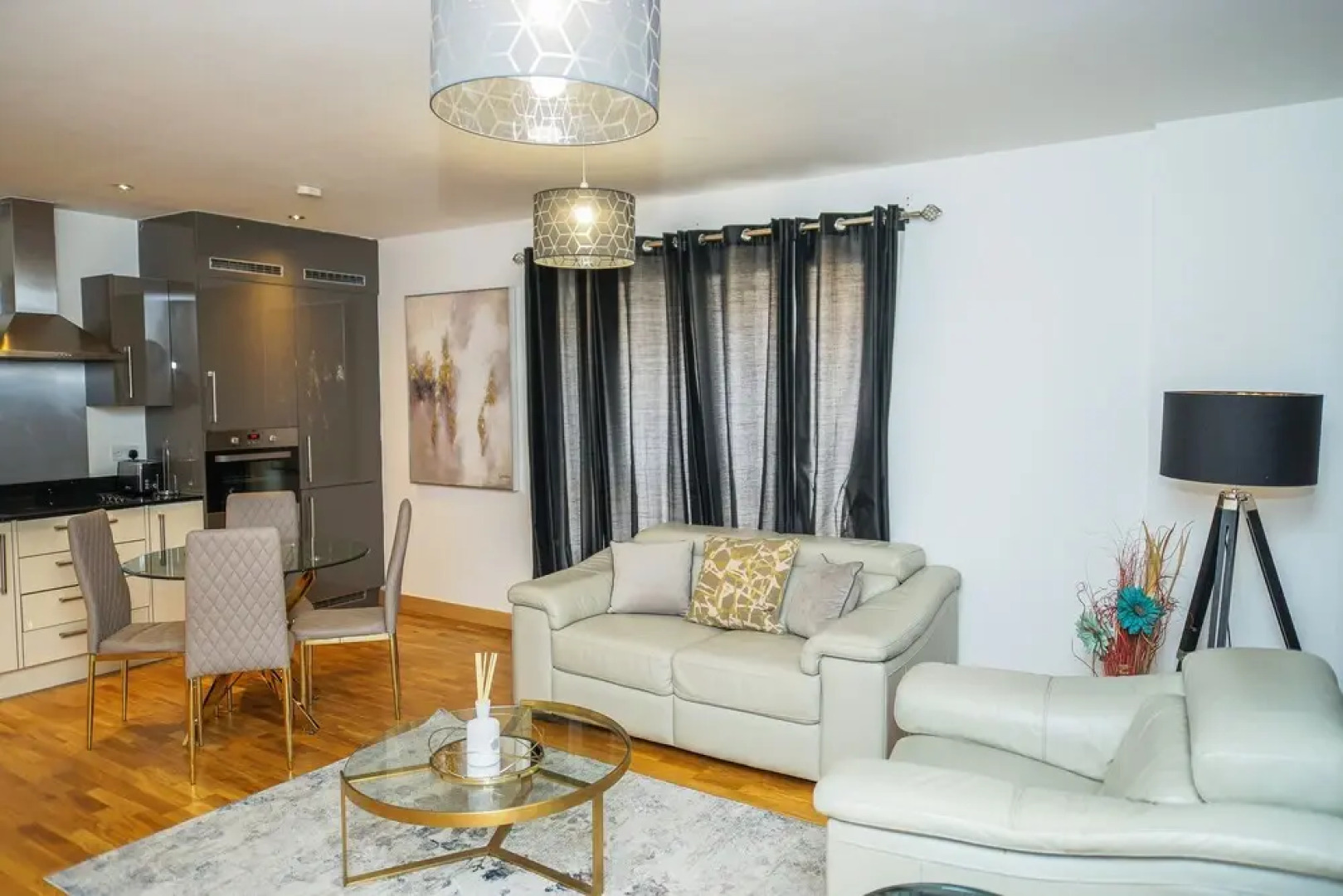 Dartford Luxury 2 Bed Apartment