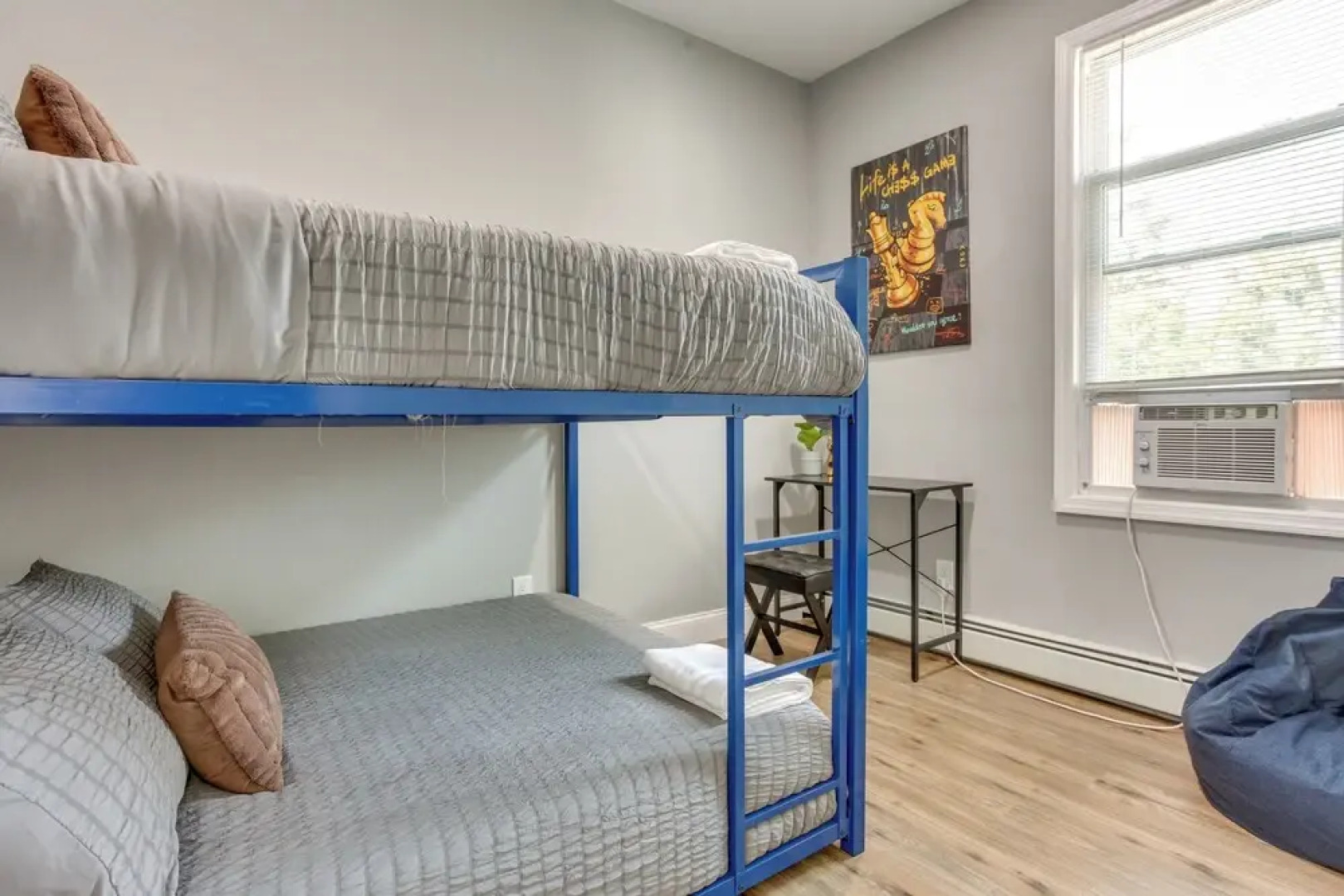 Convenient Elizabeth Apartment w/ Private Balcony!