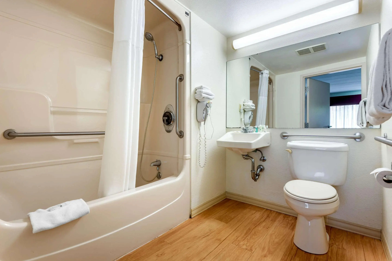 Quality Inn Falconer - Jamestown