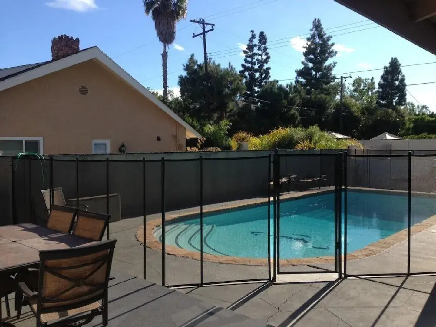 The Wonderland House 5 Bedrooms 3 Bathrooms Home