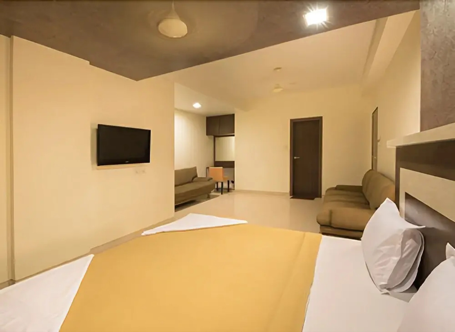 Hotel Vaikunth By Adamo