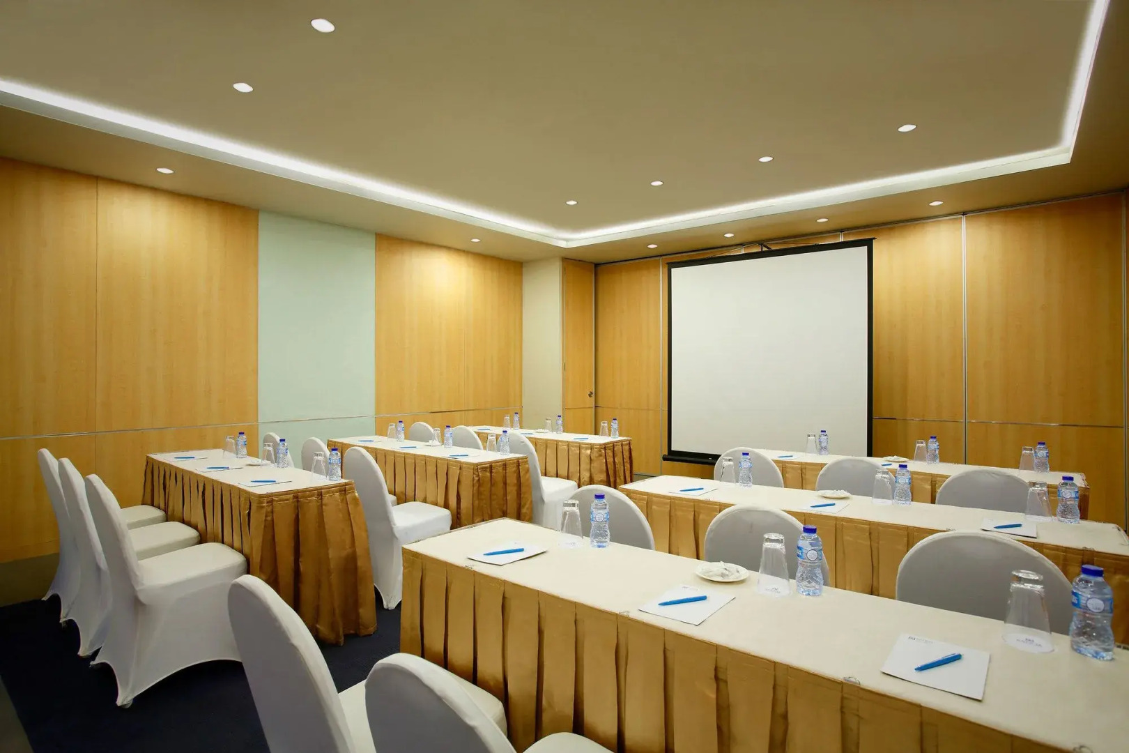 BATIQA Hotel & Apartments Karawang