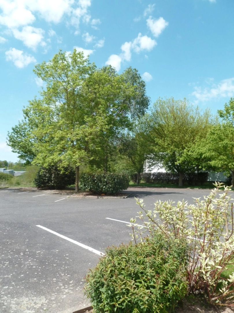 initial by balladins Tours Sud