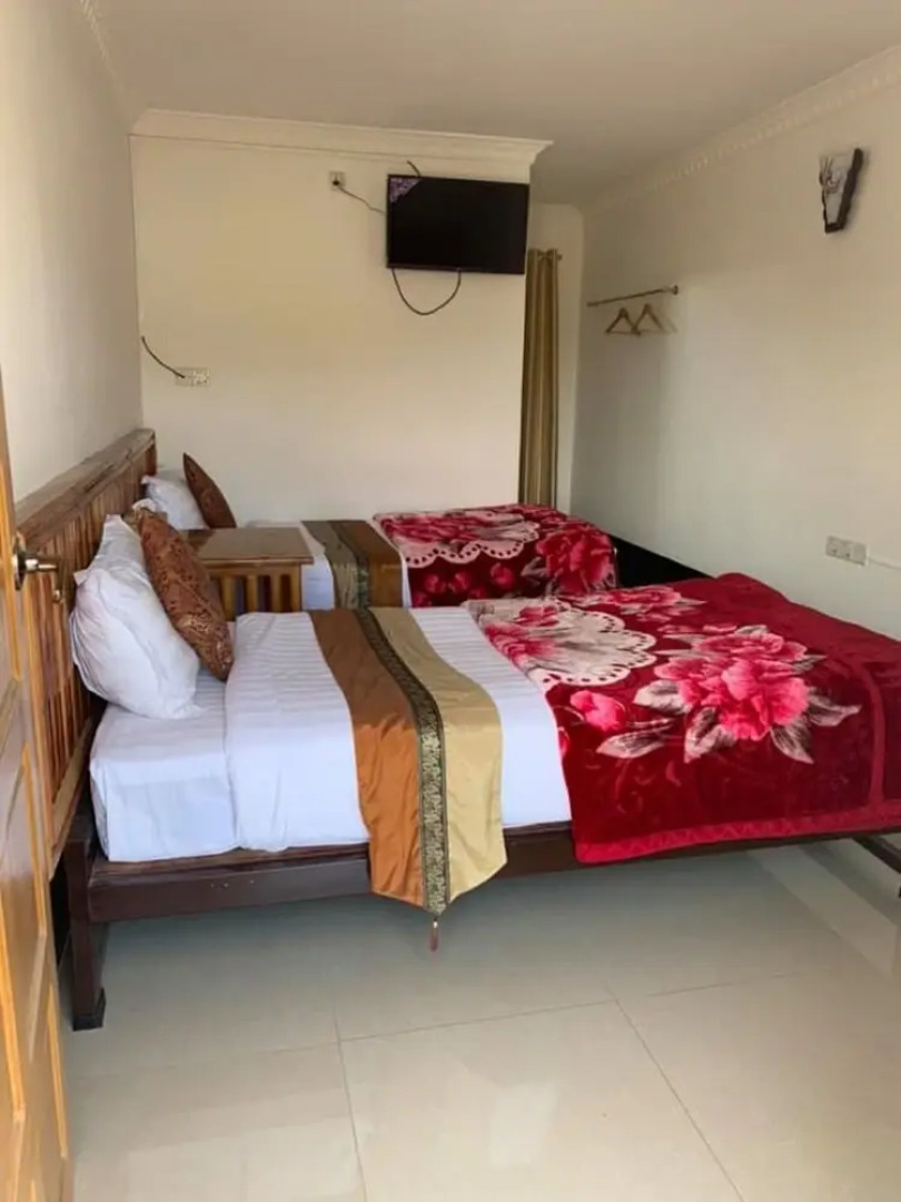 Full Moon Guest House