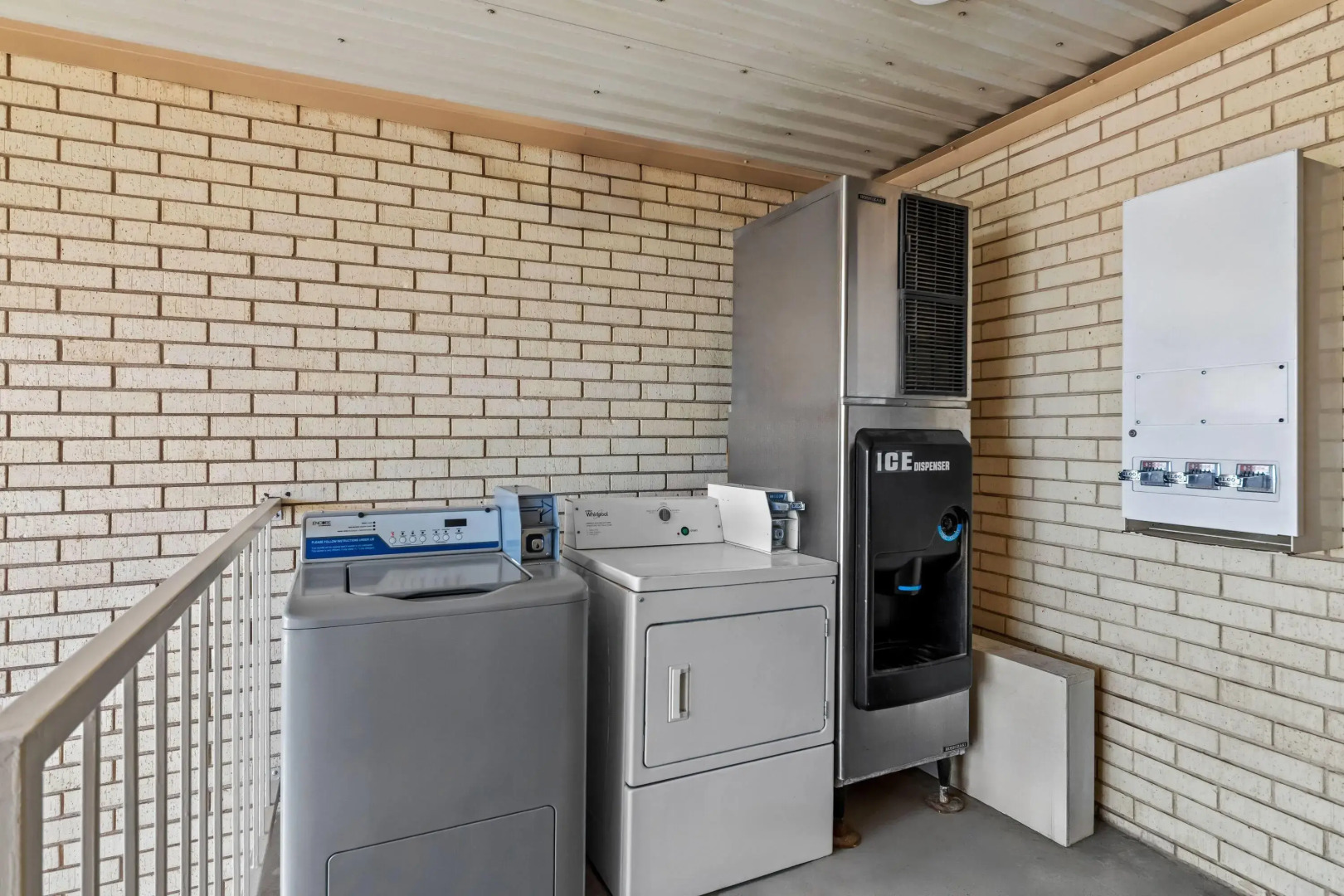 Super 8 by Wyndham Fredericksburg