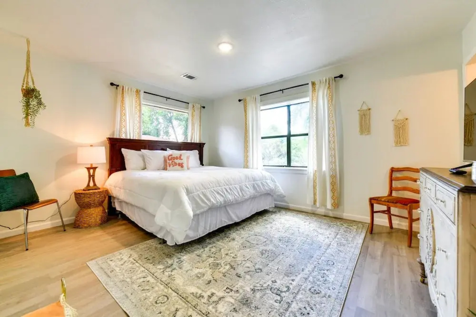 Jonesboro Retreat Near Arkansas State University!