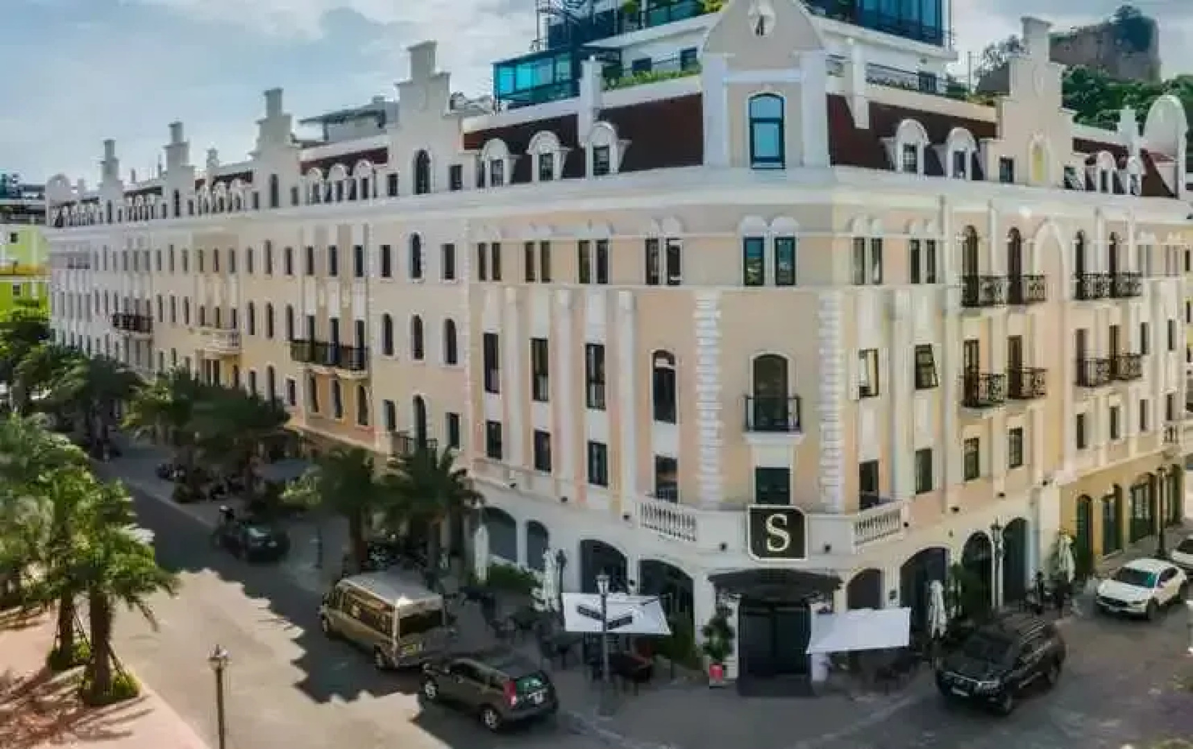 The Exquisite Halong Hotel