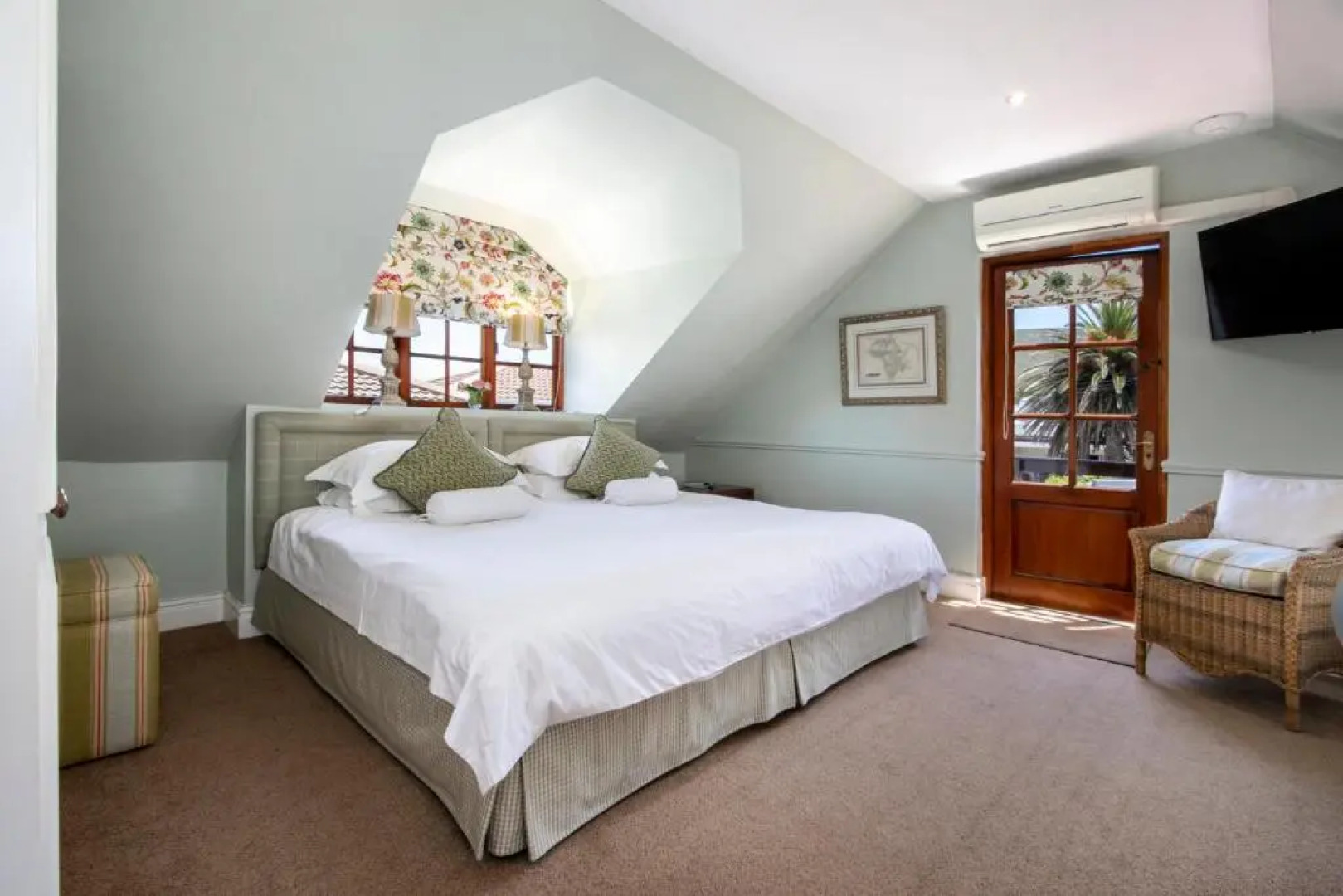 La Fontaine Guest House