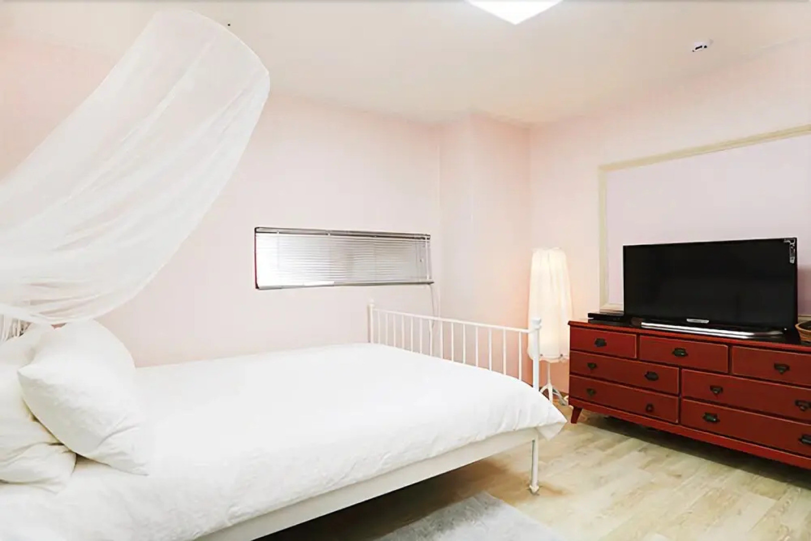 Yeongheungdoat the Seaside Pension