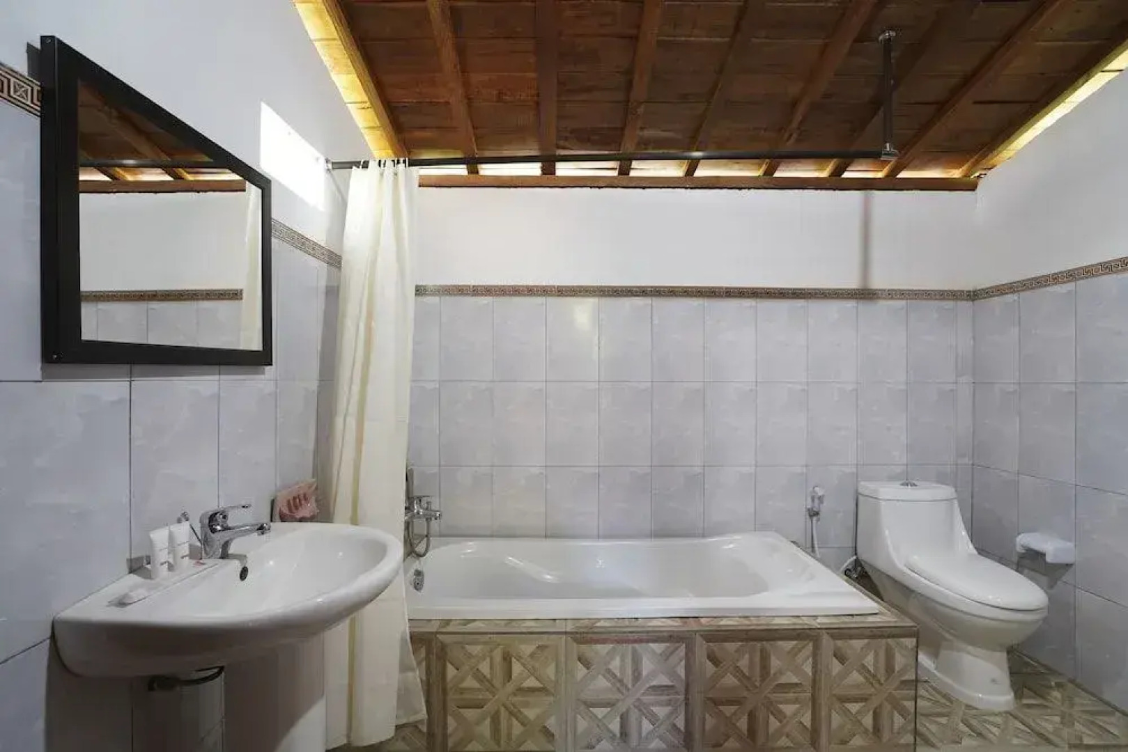 Oyo 1946 Terrace Campuhan