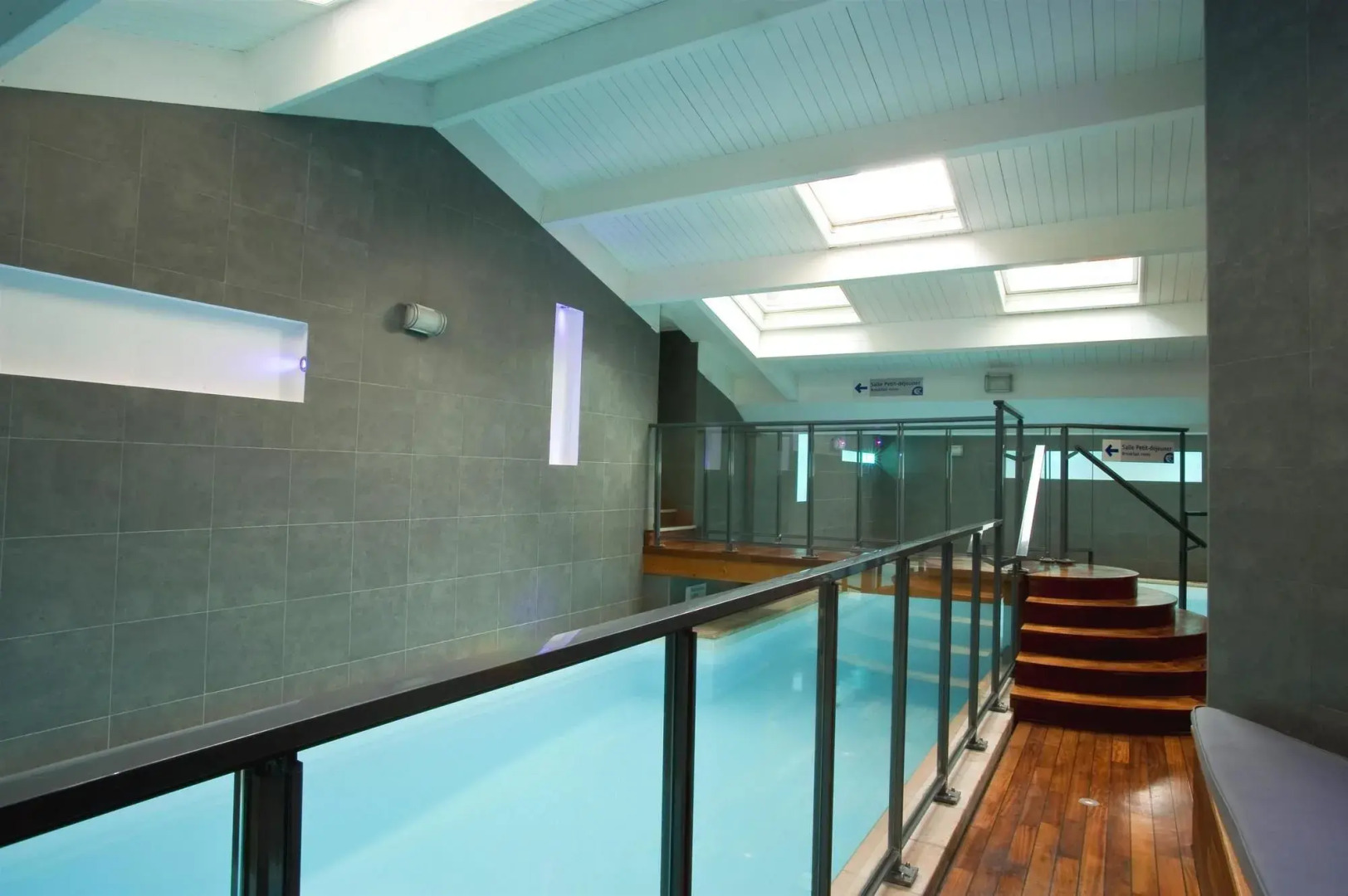 Hotel Kyriad Dijon - Gare