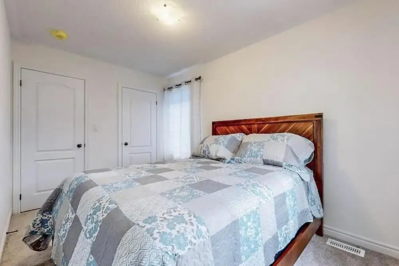 Elegant 3-bedroom House - Bowmanville