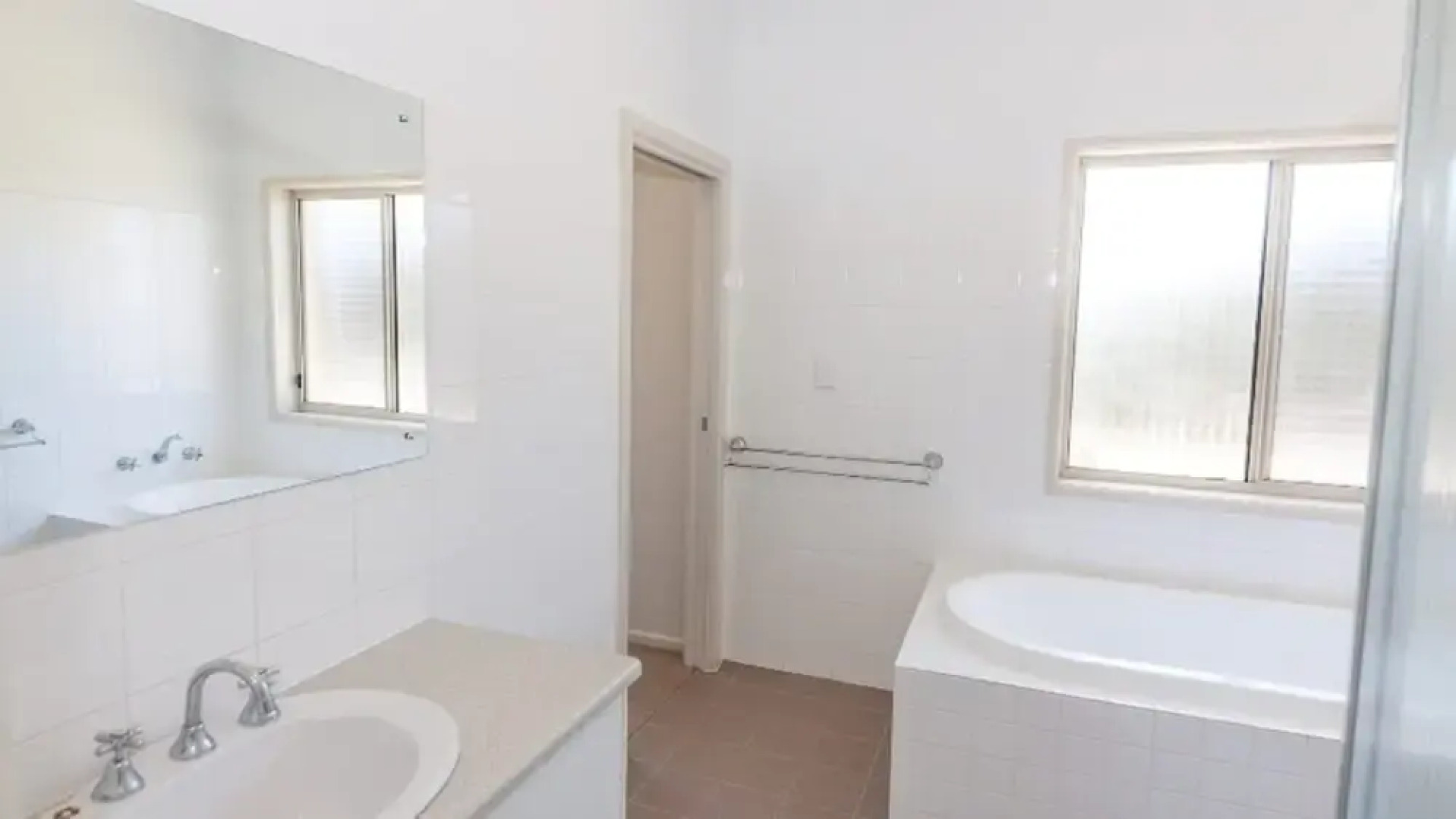 Golfers Paradise (18th Tee) - 52 Huntingdale Drive