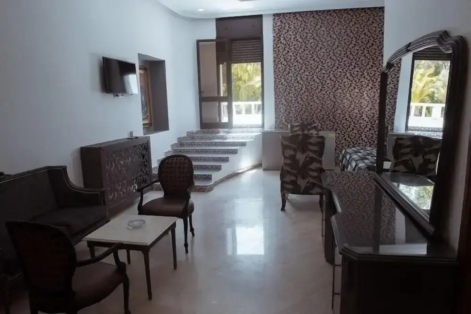 Park Regency Suite Hotel