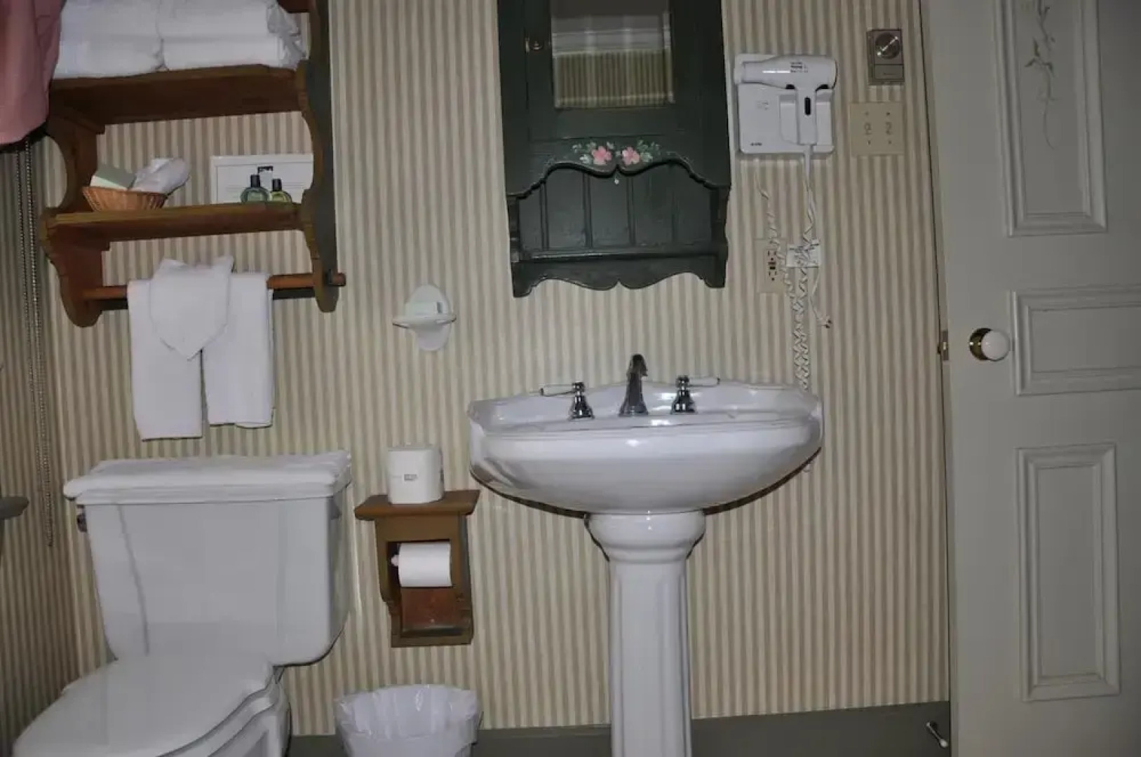 Auberge Lakeview Inn