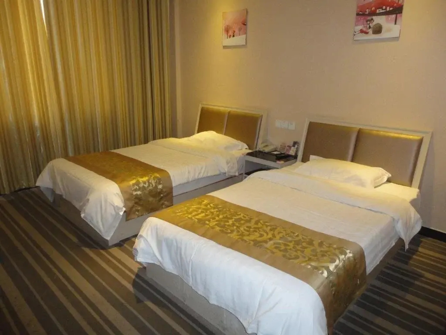 Super 8 by Wyndham Linqing Bus Station