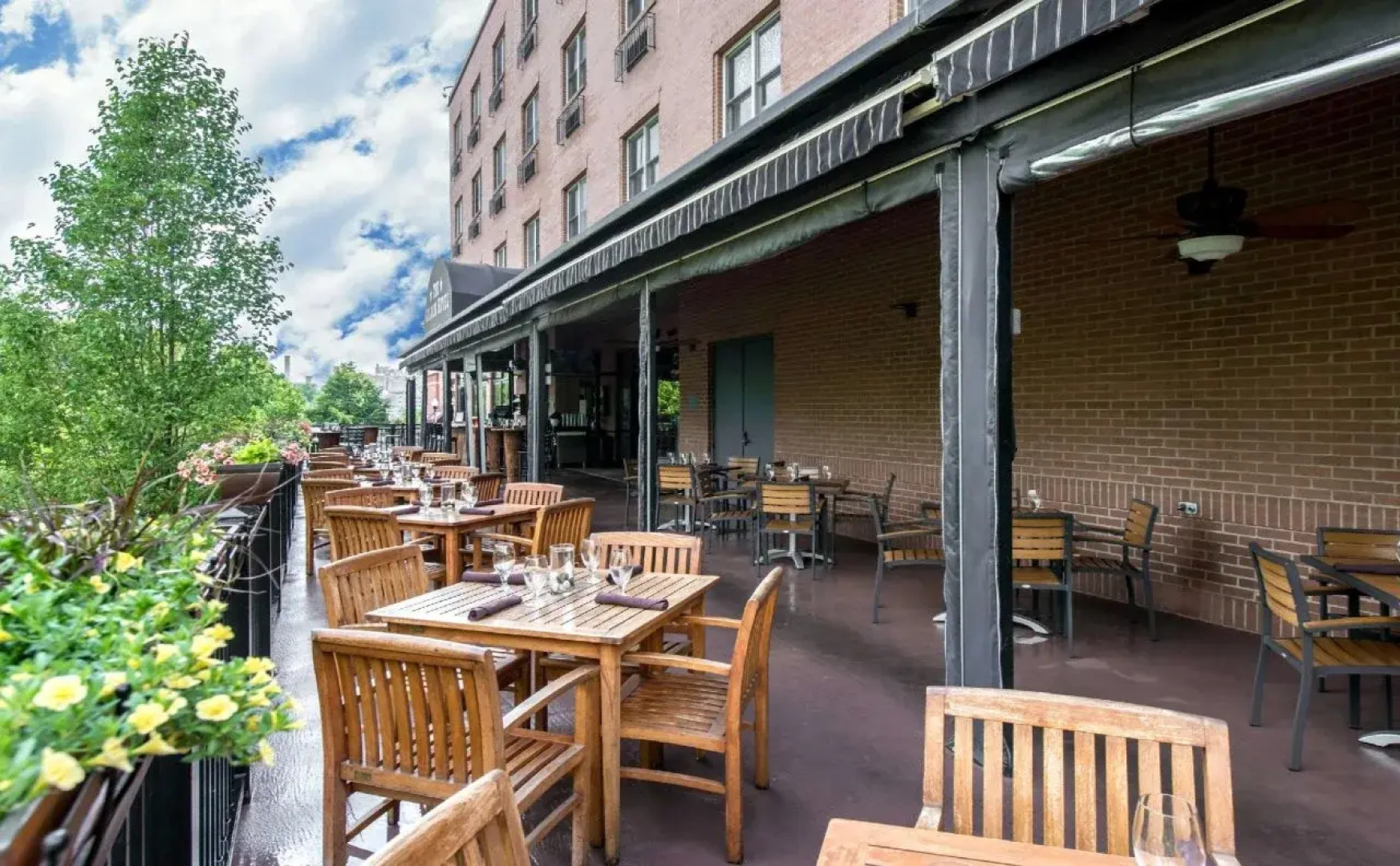 The Golden Hotel, an Ascend Collection Hotel