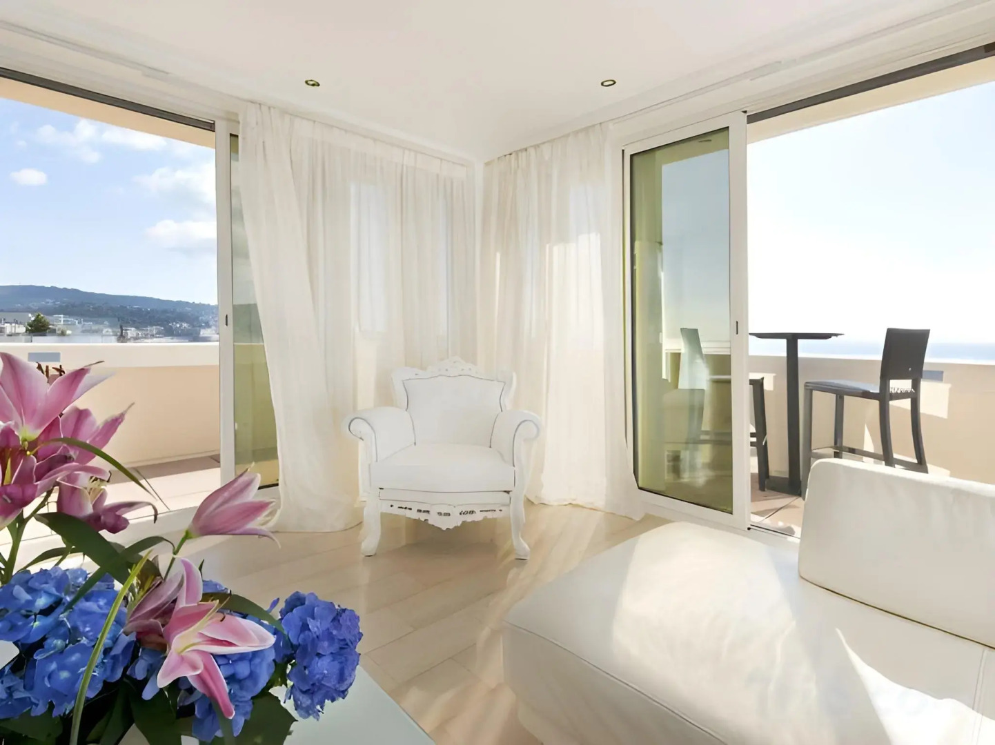 Отель West End Nice