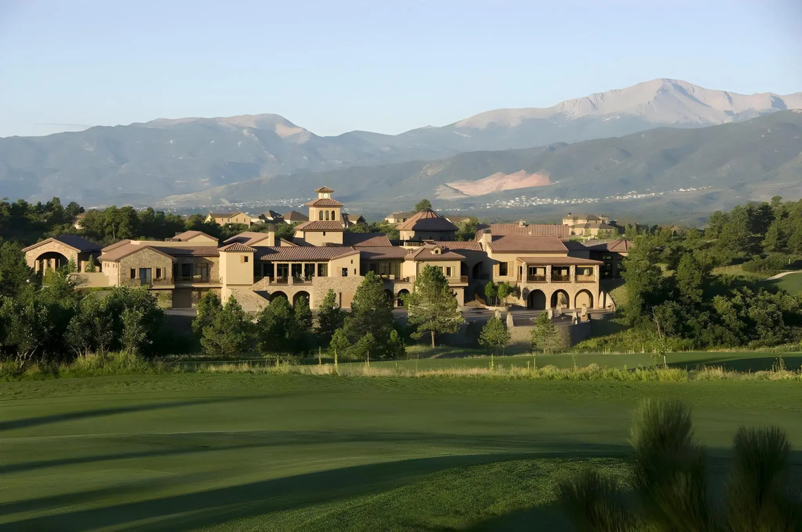 Flying Horse Resort & Club