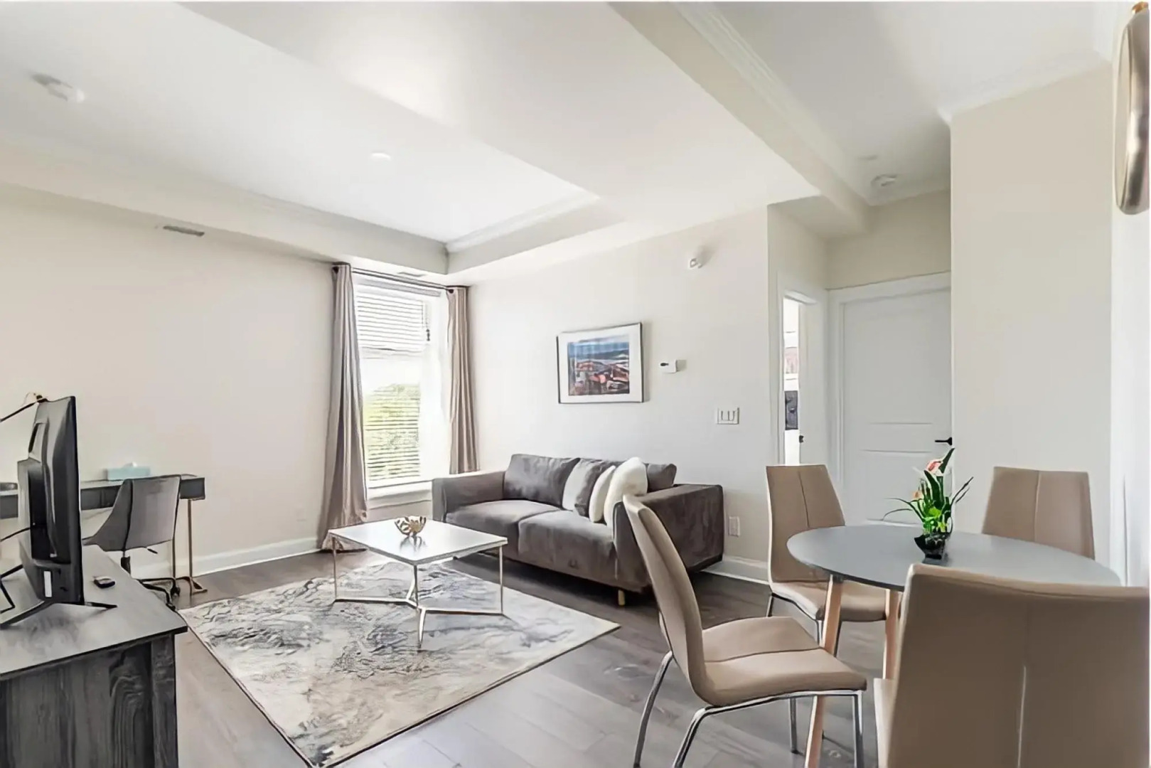 Rideau King 1Br Apartment Free Parking