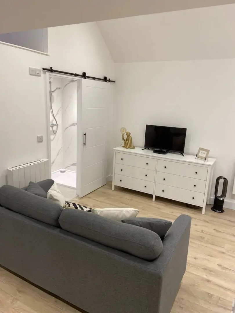 The Lodge Hideaway - Studio Style, Simple Luxury