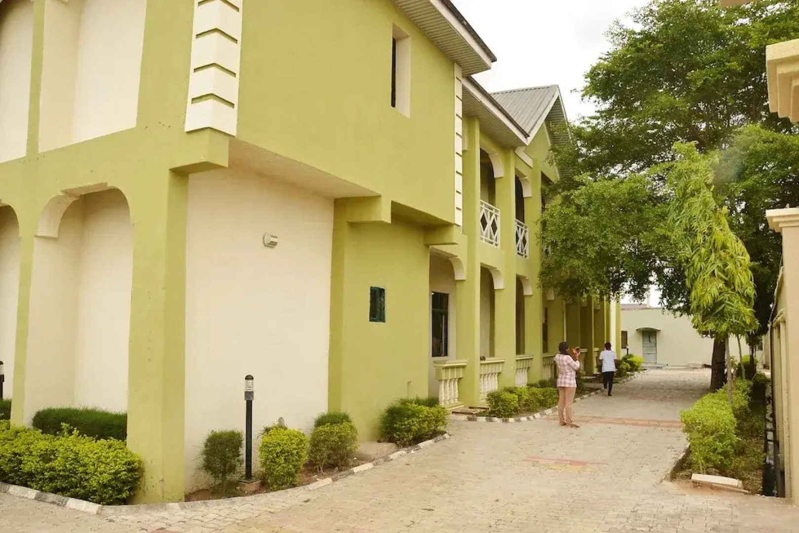 Jokems Airport View Hotel - Adults Only