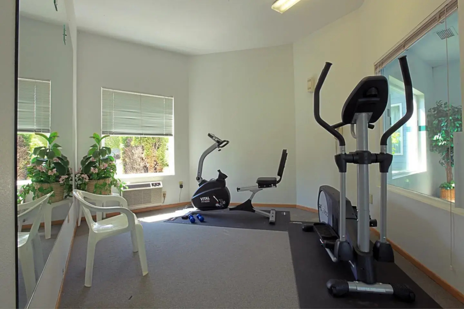 Americas Best Value Inn & Suites Forest Grove Hillsboro