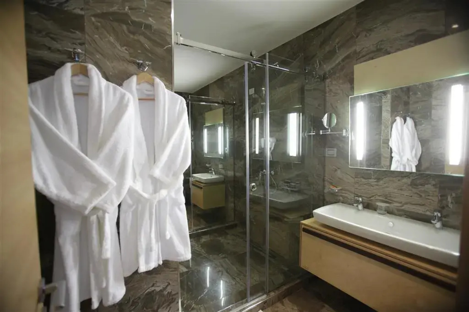 Best Western Ark Premier Hotel