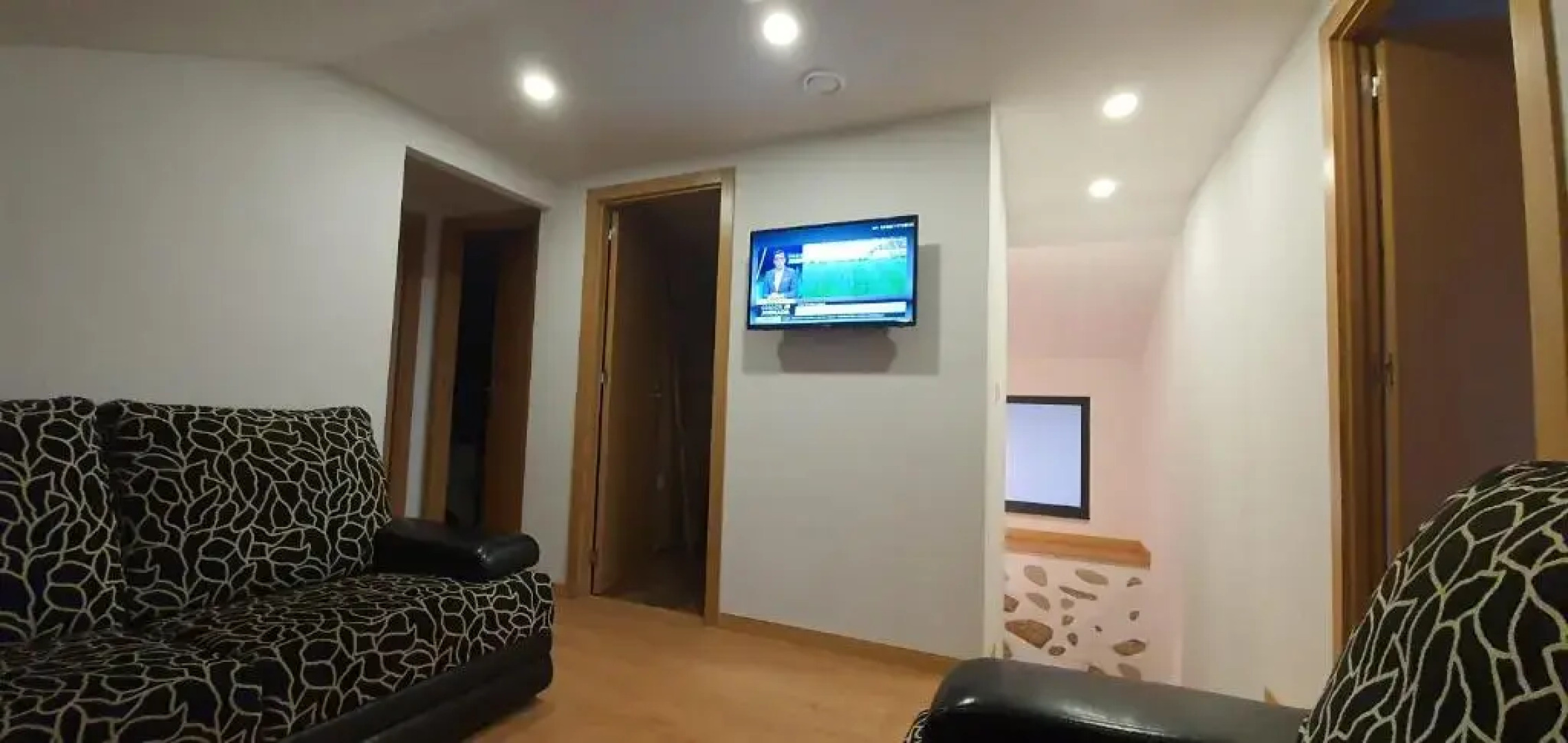 Quinta da Tormenta -14 pessoas- Cabeceiras de Basto 2 casas e piscina privada