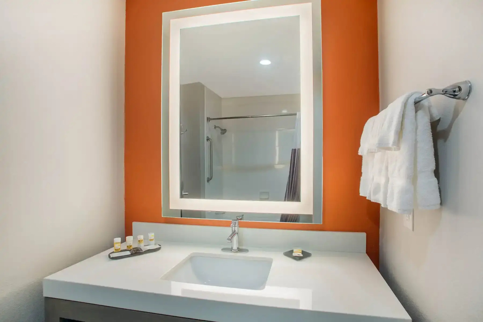 La Quinta by Wyndham Pittsburg