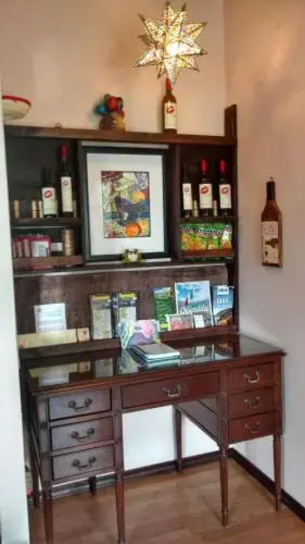 Vinophiliac Bed & Breakfast