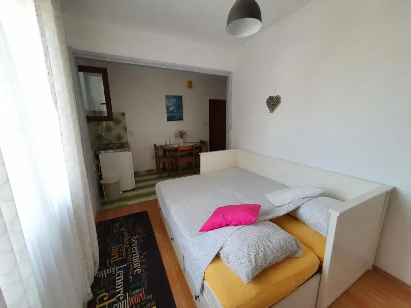 Aenona Sunny Apartment