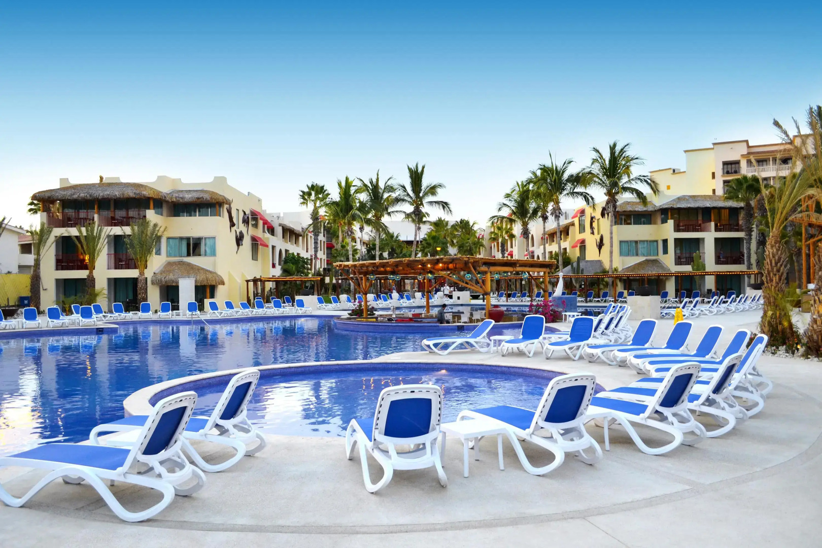 Grand Decameron Los Cabos, A Trademark All Inclusive Resort