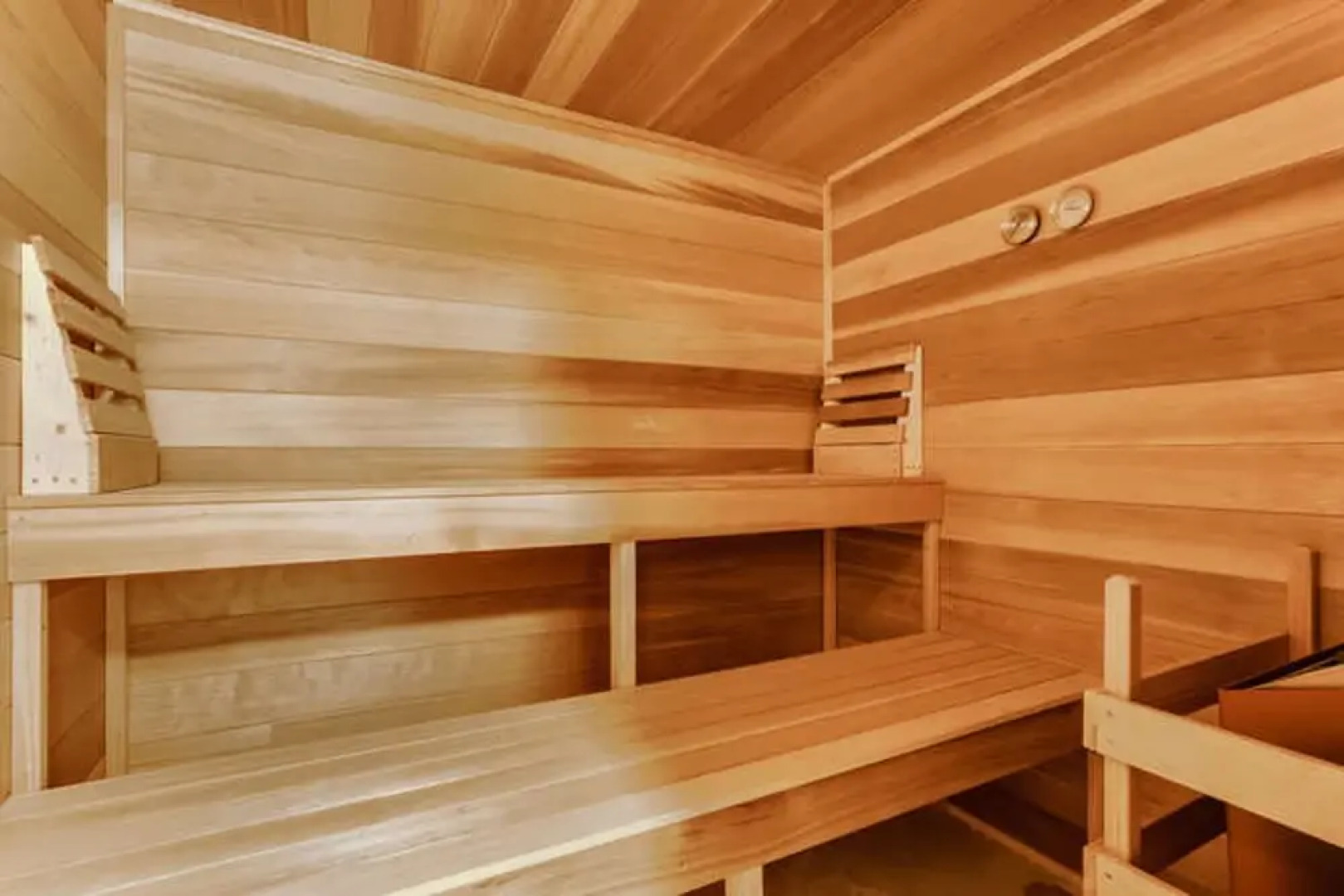 1811 Falcon Drive by Book by Owner