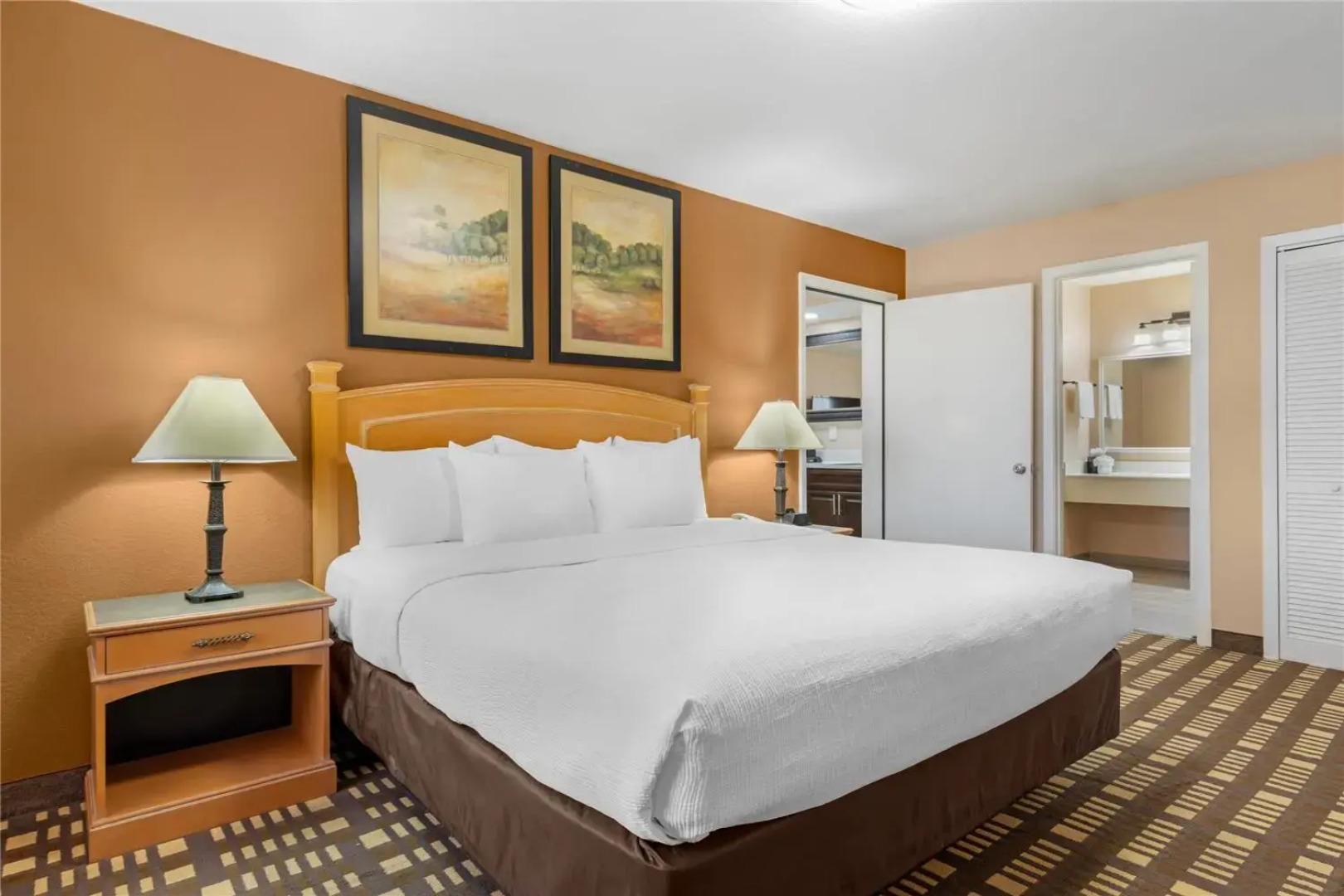 Quality Inn & Suites Plano East - Richardson