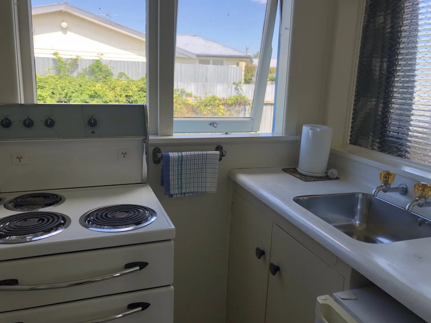 Sundowner Spanish Lady Motel