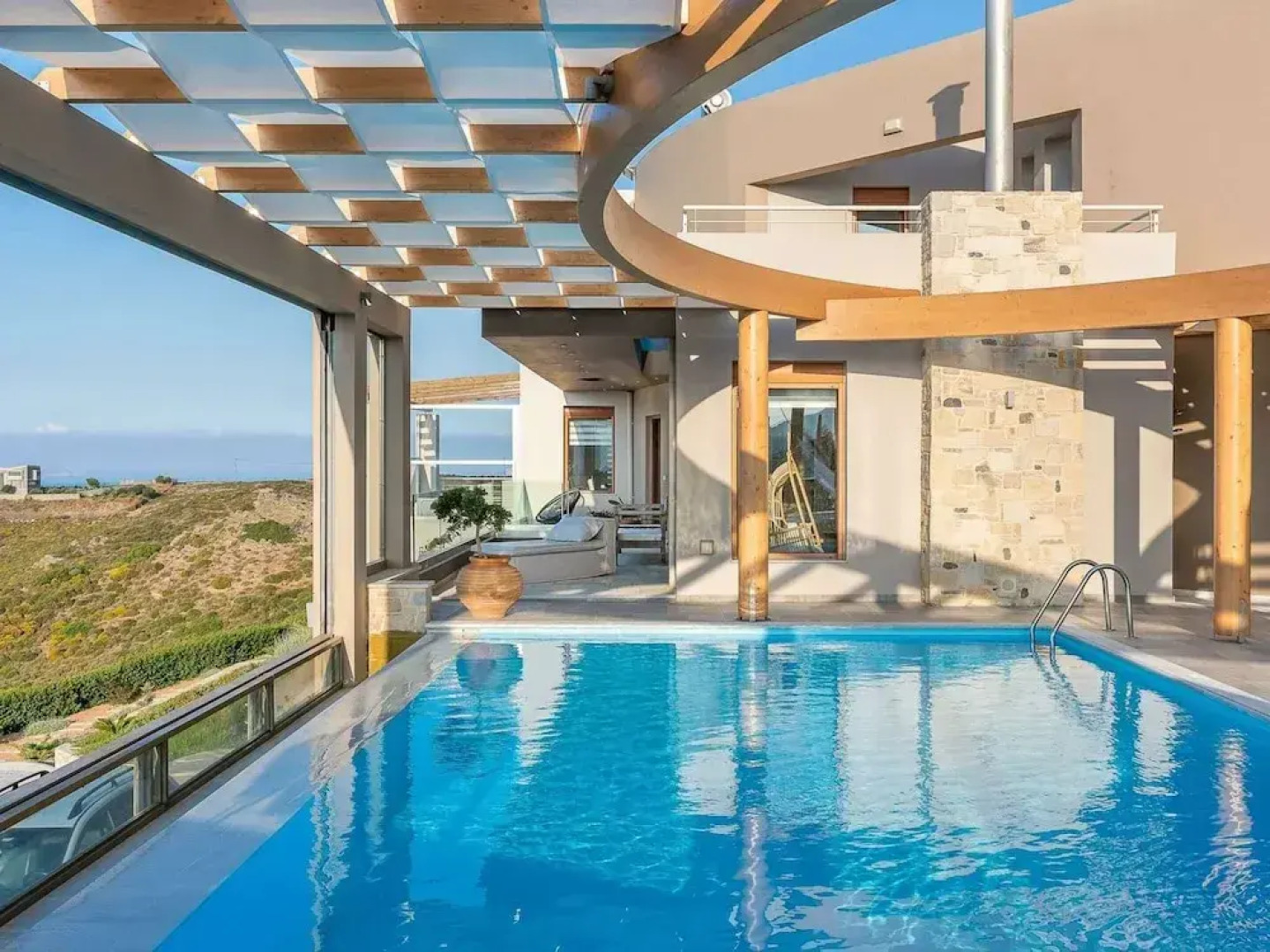 Luxury Villa With Heated Pool 700m to the Beach