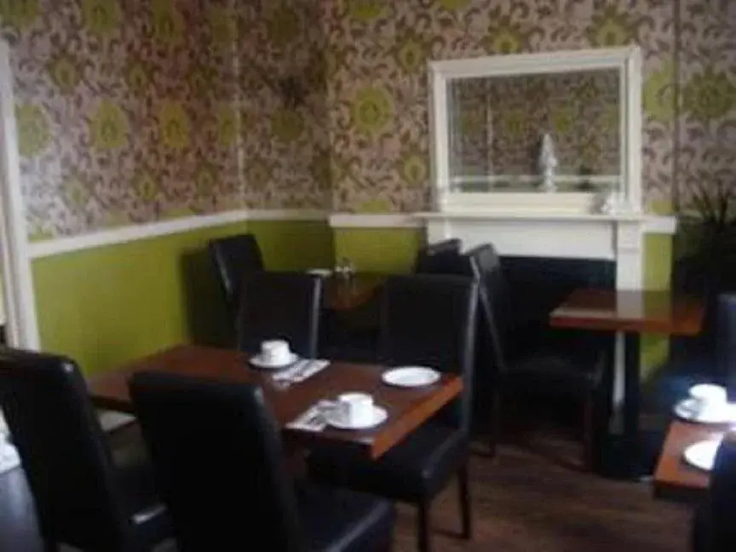 Cross Street Guesthouse