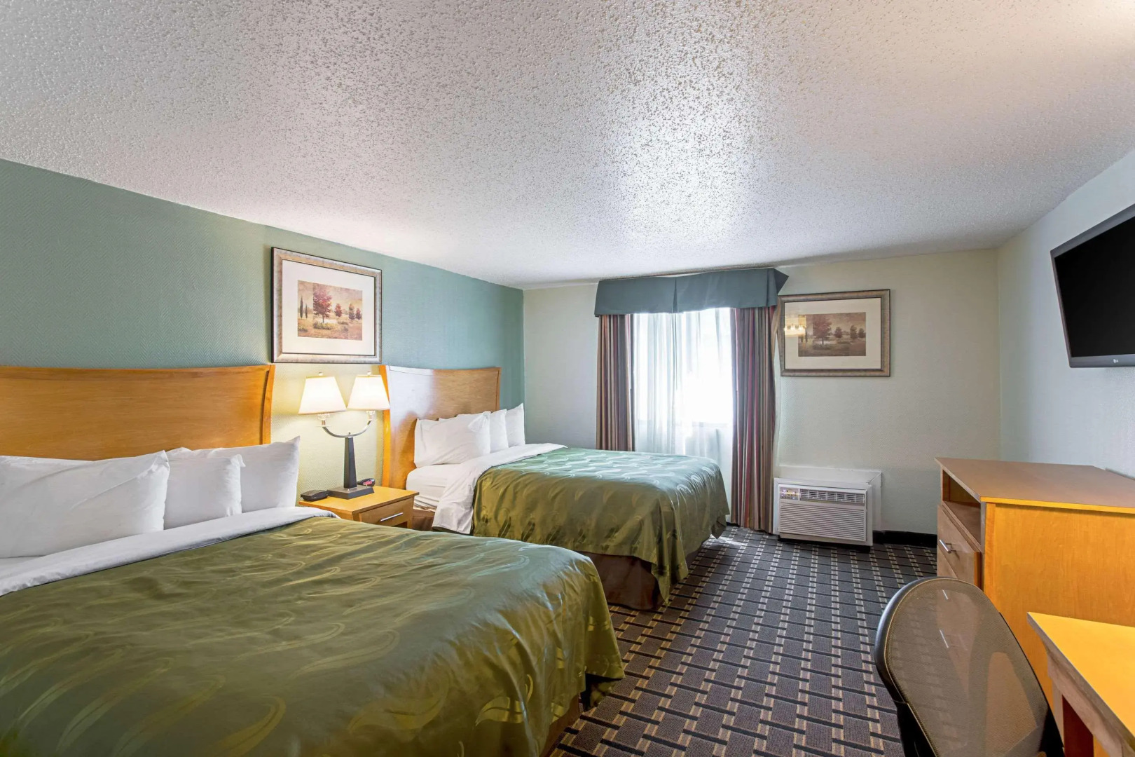 Quality Inn & Suites Council Bluffs - Omaha East